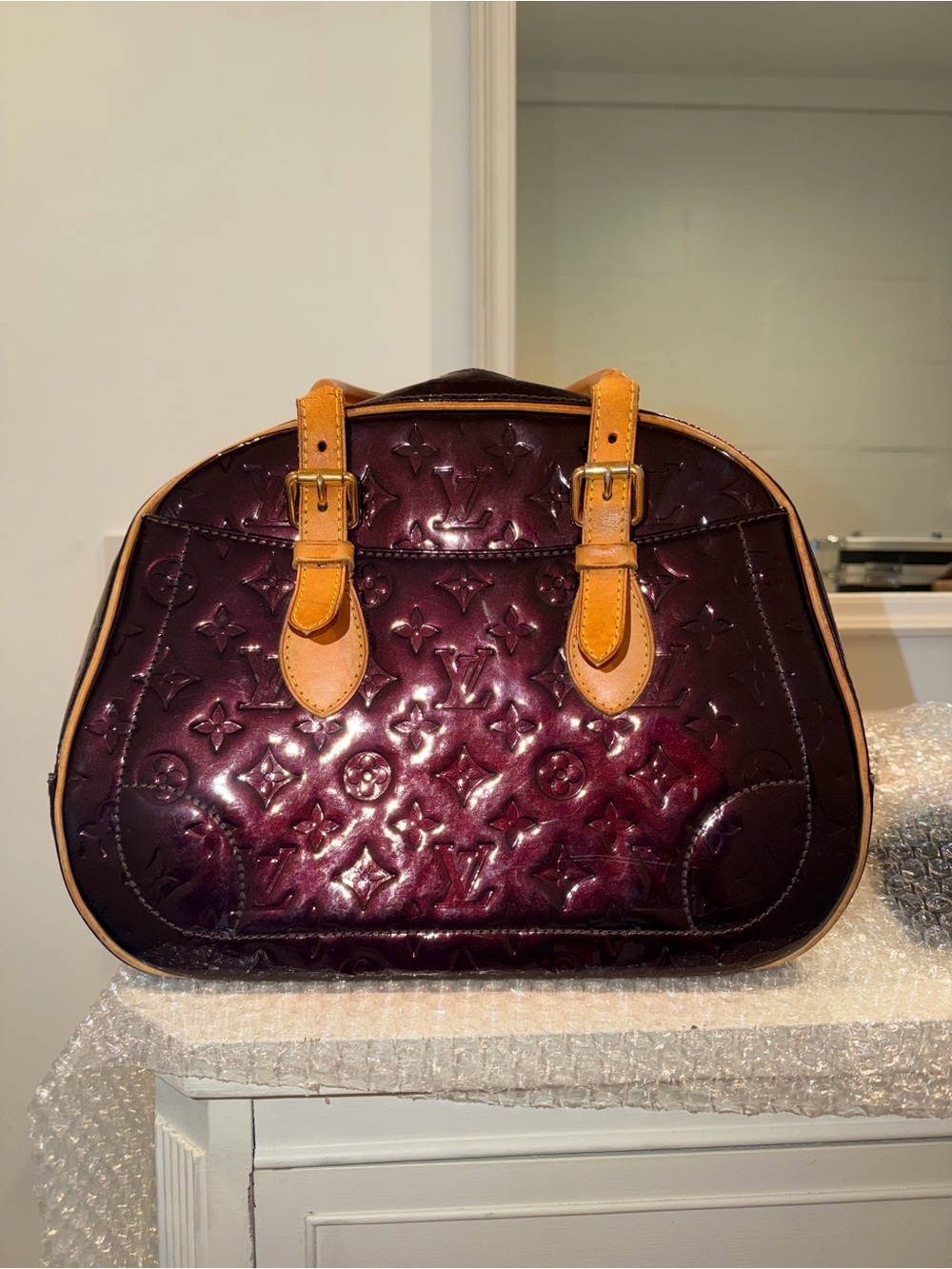 Louis Vuitton Vernis Alma PM Bag in Bordeaux with Natural Leather Trim